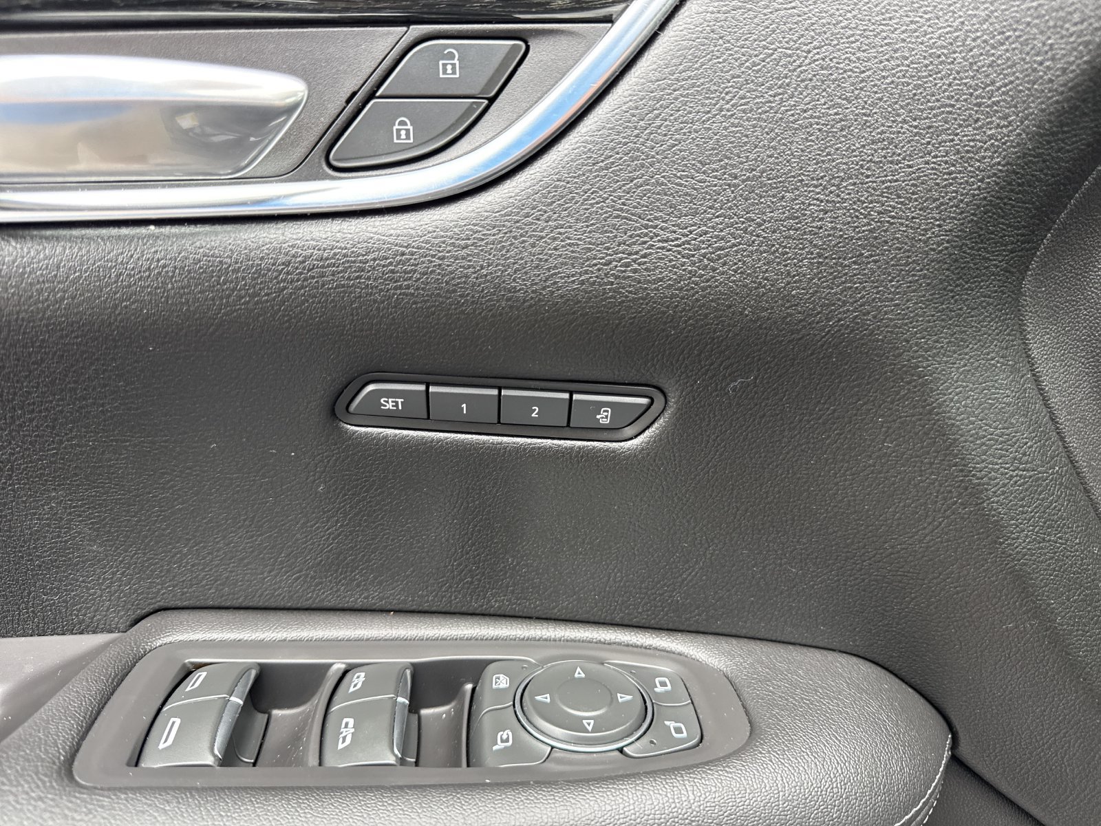 Used 2021 Cadillac XT5 Premium Luxury FWD image 39
