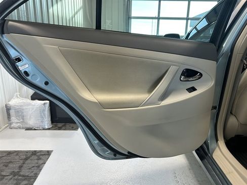 Used 2009 Toyota Camry SE image 12