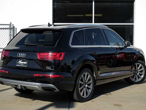 Used 2017 Audi Q7 3.0T Prestige image 9