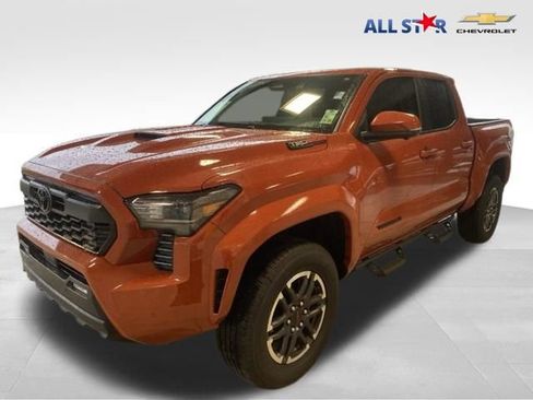 Used 2025 Toyota Tacoma TRD Sport w/ TRD Sport Premium Package AWD/4WD image 1