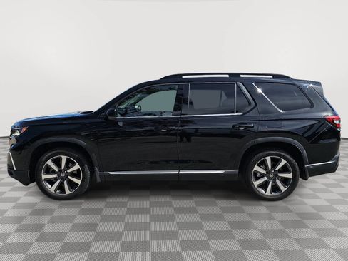 Used 2024 Honda Pilot Touring image 5