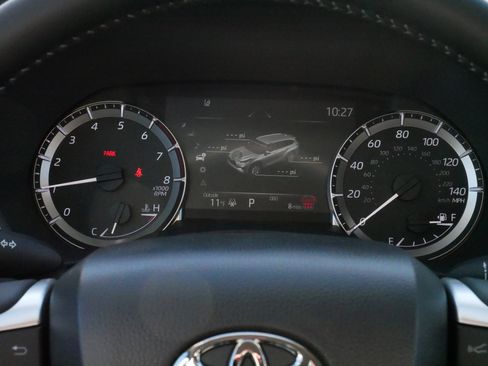 Certified 2026 Toyota Highlander XLE image 21