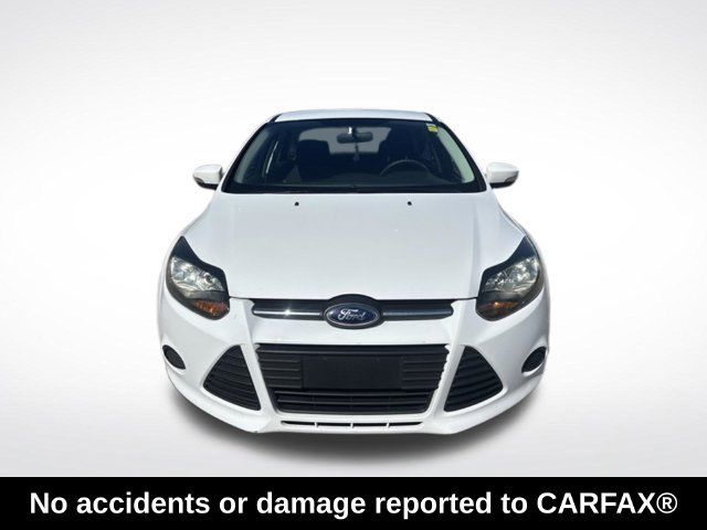 Used 2013 Ford Focus SE FWD image 2