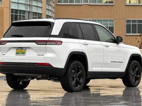 New 2025 Jeep Grand Cherokee Limited image 4