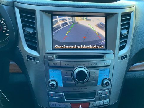 Used 2014 Subaru Outback 2.5i Limited image 22