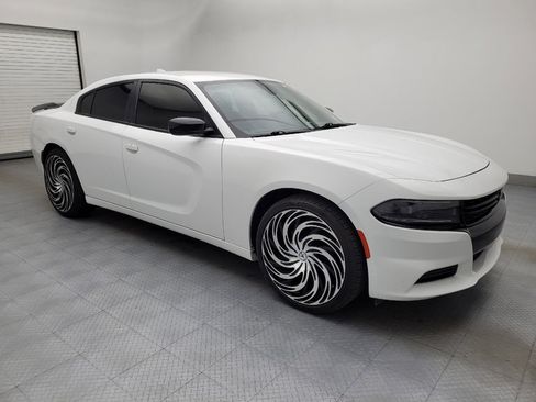 Used 2023 Dodge Charger SXT w/ Blacktop Package image 11