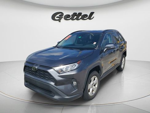 Used 2021 Toyota RAV4 XLE image 1