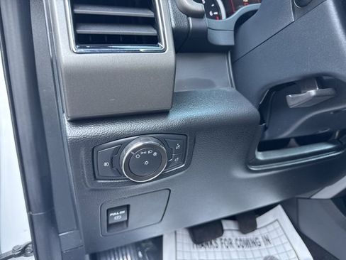 Used 2021 Ford Expedition XLT image 15