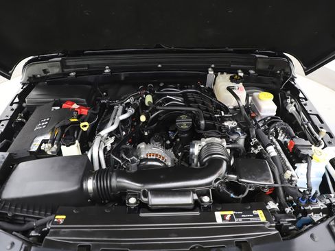 Used 2023 Jeep Wrangler Sahara w/ Dual Top Group image 29