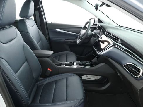 Used 2023 Chevrolet Bolt EUV Premier image 23