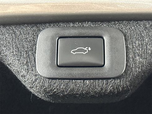 Used 2020 Lexus ES 300h w/ Premium Package image 19