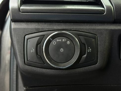 Used 2016 Ford Fusion SE FWD image 28
