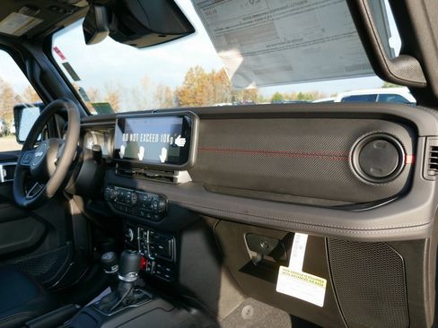 New 2026 Jeep Wrangler Unlimited Rubicon image 10