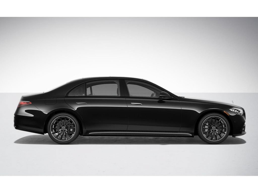 Used 2025 Mercedes-Benz S 580e 4MATIC Sedan image 2