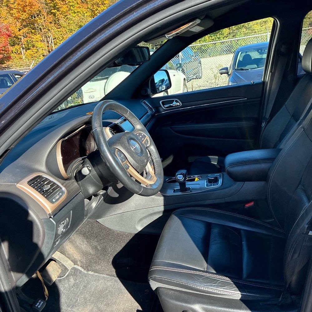 Used 2015 Jeep Grand Cherokee Limited AWD/4WD image 5