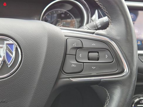 Used 2022 Buick Encore GX Essence w/ Experience Buick Package image 37
