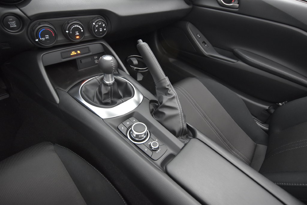 New 2026 MAZDA MX-5 Miata Sport w/ Weather Package RWD image 32