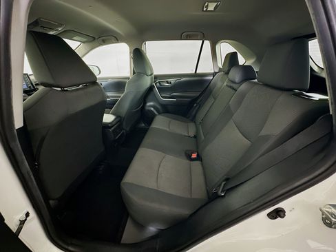 Used 2020 Toyota RAV4 XLE FWD image 29