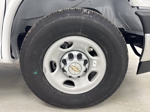 New 2026 Chevrolet Express 3500 w/ Power Convenience Package image 35