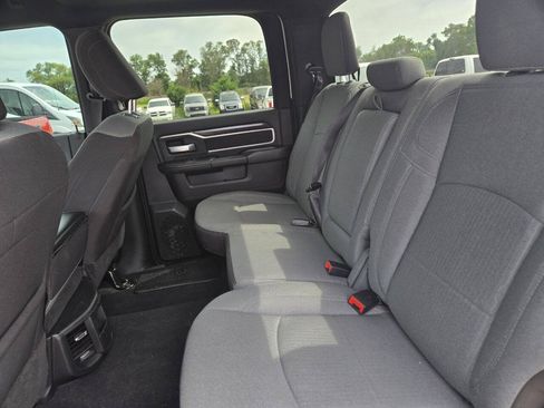 Used 2024 RAM 2500 Big Horn AWD/4WD image 9