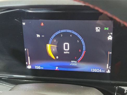 Used 2024 Chevrolet Trax RS w/ Sunroof Package FWD image 32