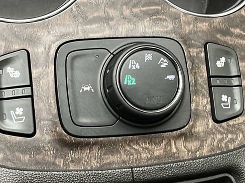 Used 2023 GMC Acadia Denali w/ Denali Ultimate Package image 19