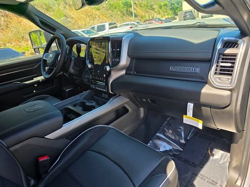 New 2026 RAM 2500 Laramie w/ Night Edition AWD/4WD image 27