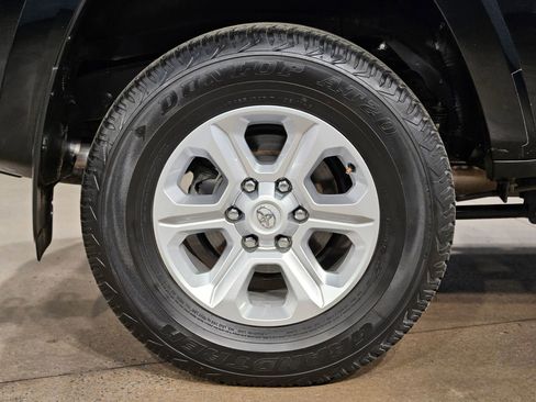 Used 2024 Toyota 4Runner SR5 image 17