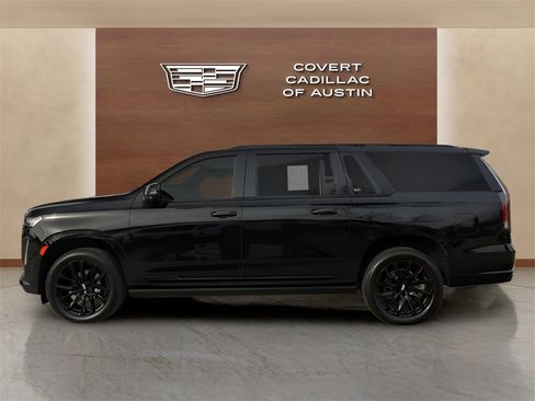 Used 2024 Cadillac Escalade ESV Sport w/ LPO, ONYX Package image 2