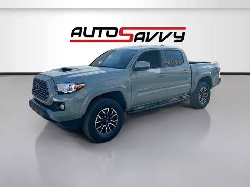 Used 2023 Toyota Tacoma TRD Sport w/ Technology Package RWD image 3