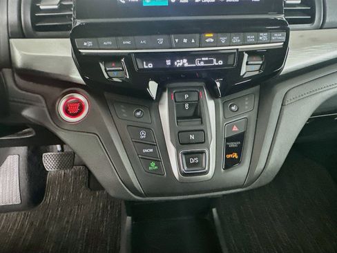 Used 2025 Honda Odyssey EX-L image 24