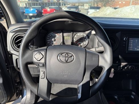 Used 2016 Toyota Tacoma SR w/ SR Convenience Package image 15