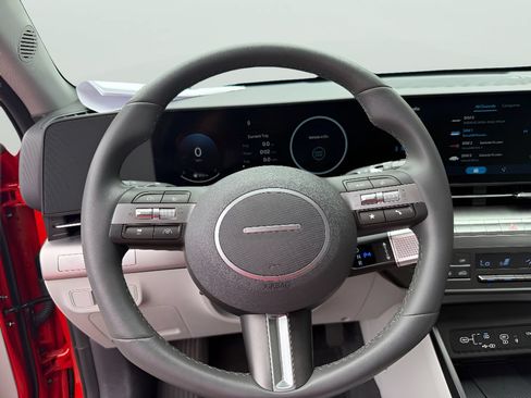 Used 2025 Hyundai Kona SEL FWD image 21