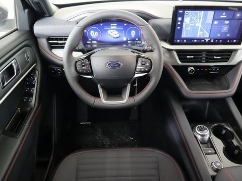 New 2026 Ford Explorer ST-Line image 18