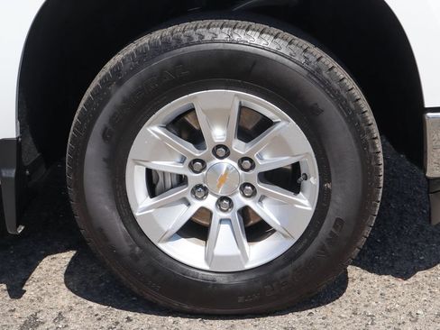 Used 2025 Chevrolet Silverado 1500 LT w/ Leather Package AWD/4WD image 46