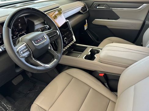 New 2025 GMC Acadia Elevation w/ Super Cruise Package FWD image 11
