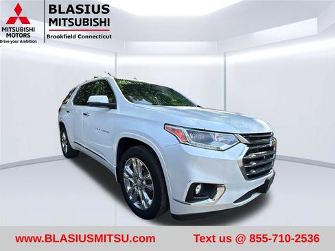 Used 2021 Chevrolet Traverse High Country w/ LPO, Floor Liner Package AWD/4WD image 6