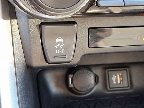 Used 2023 Toyota RAV4 LE image 27