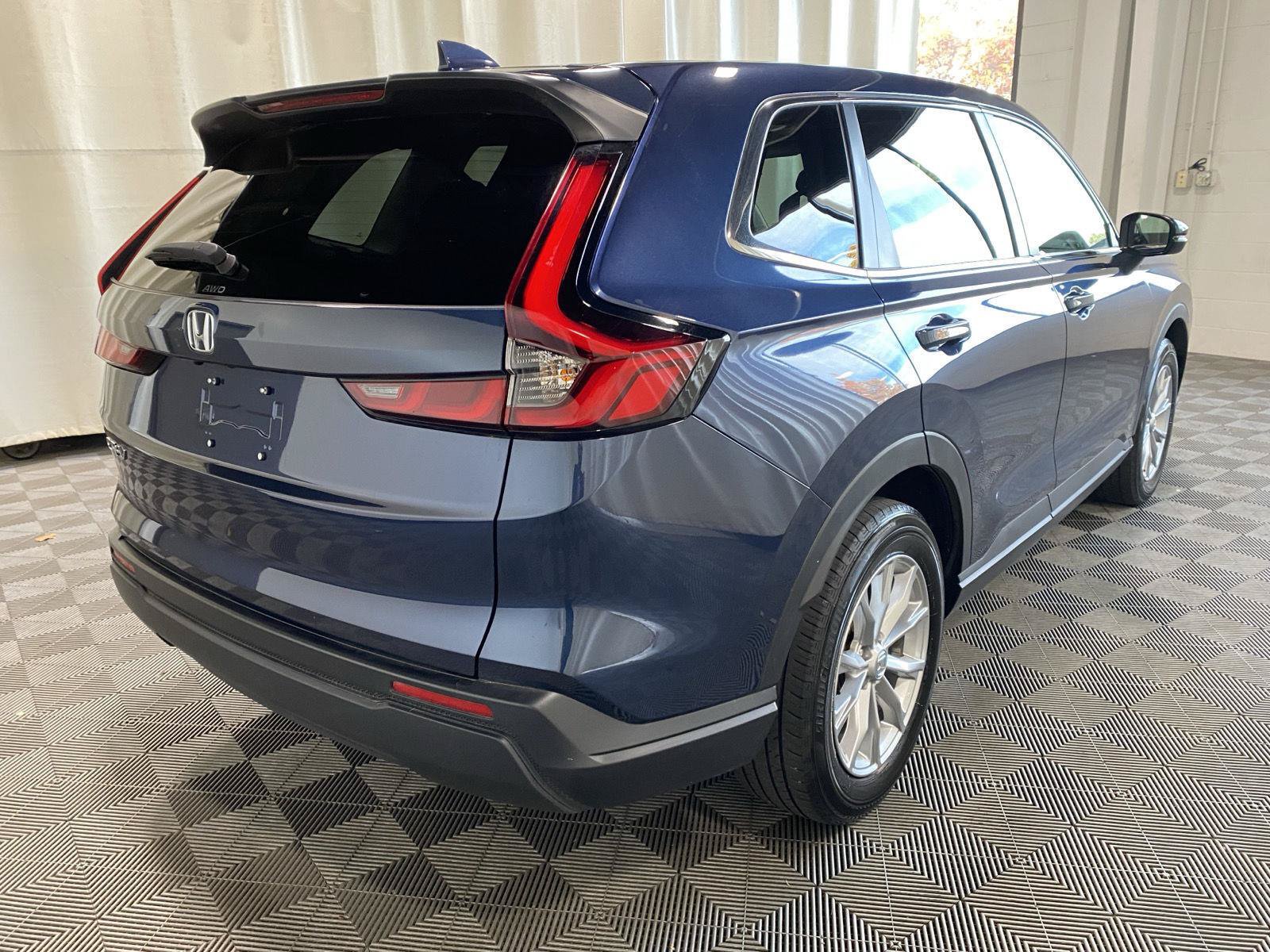 Used 2025 Honda CR-V EX image 7