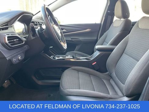 Used 2023 Chevrolet Bolt EUV LT w/ Comfort Package image 18
