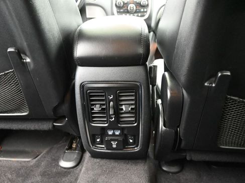Used 2017 Dodge Durango GT w/ Premium Group AWD/4WD image 24