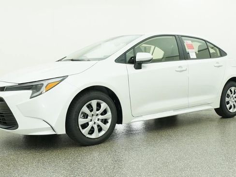 New 2026 Toyota Corolla LE FWD image 17