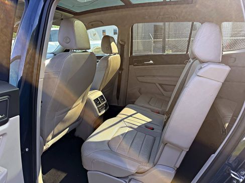 Used 2019 Volkswagen Atlas SEL Premium AWD/4WD image 20