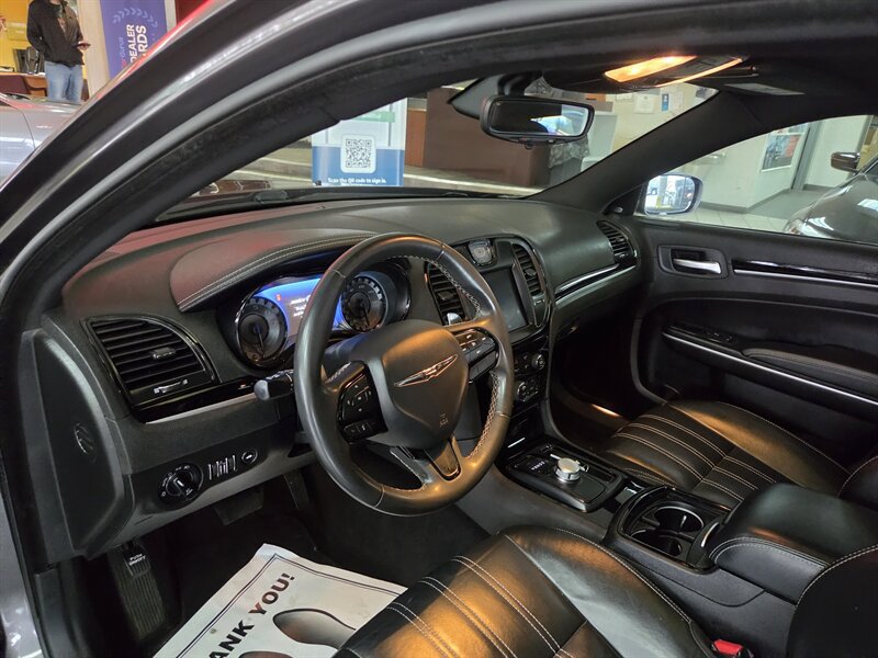 Used 2023 Chrysler 300 S RWD image 11