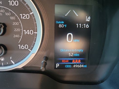 Used 2020 Toyota Corolla LE image 25