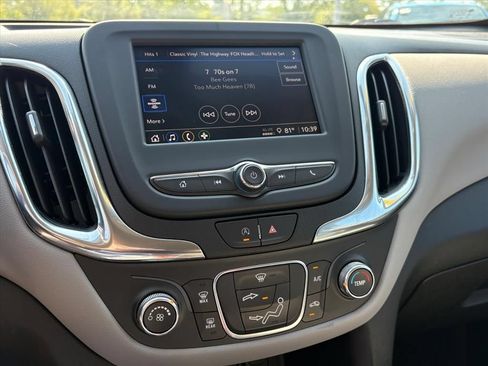 Used 2022 Chevrolet Equinox LT FWD image 12