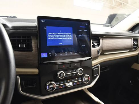 Used 2023 Ford Expedition Max Limited AWD/4WD image 32