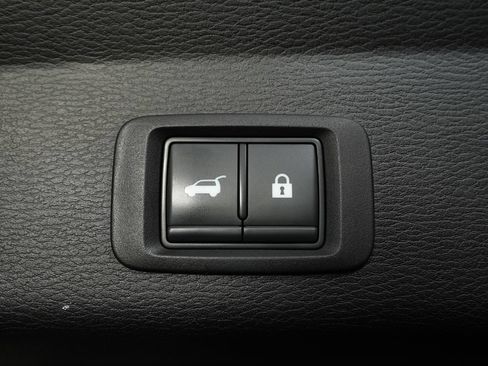 Used 2023 Mitsubishi Outlander SE AWD/4WD image 12