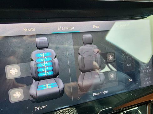 Used 2023 Jeep Grand Wagoneer Series II image 34