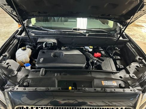 Used 2021 Lincoln Nautilus AWD image 10